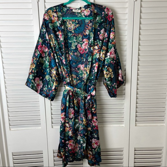 Victoria's Secret Other - Victoria’s Secret Vintage Gold Label Floral Robe